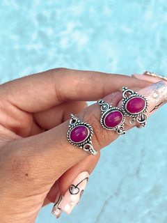 Anillos hindúes de alpaca con baño de plata, por talle con Rubí.