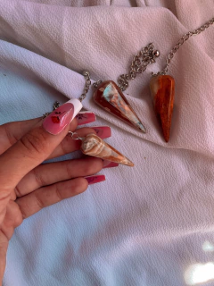 Péndulos de onix marrón con cadena para reiki y trabajos con cristales.