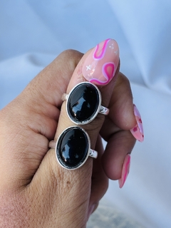ANILLOS ÓVALO DE OBSIDIANA CON BAÑO DE PLATA X2 U. - comprar online