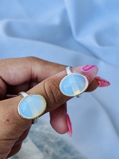 ANILLOS ÓVALO DE OPALINA LUNAR CON BAÑO DE PLATA X2 U. - comprar online