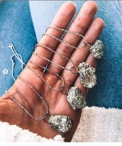 Dijes de pirita de hierro en bruto. Piedras Namaste mayorista piedras naturales