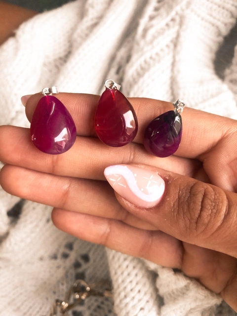 Dijes de ágata rosa en forma de gota piedras naturales namaste