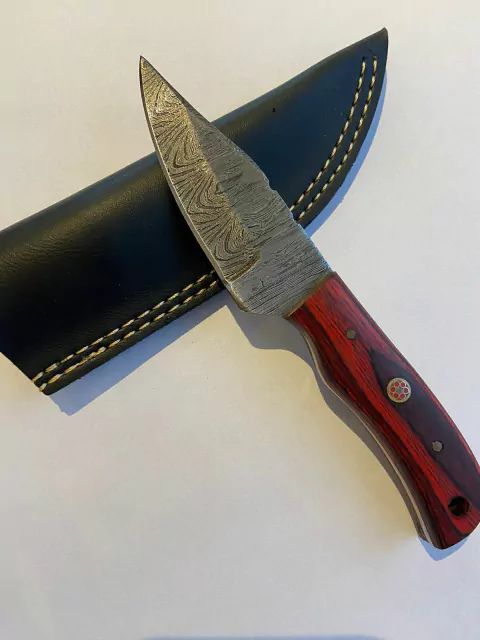 Faca de Damasco Cabo Vermelho