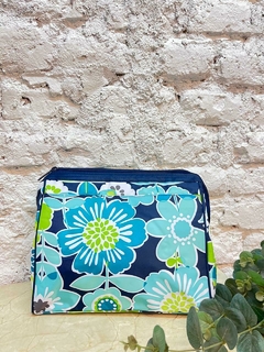 Portacosmético de viaje estampado - comprar online
