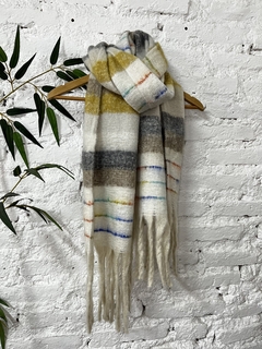Mantón nube rayado con detalle multicolor