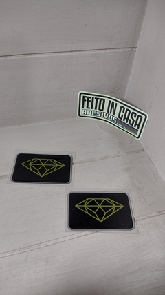 Par Adesivos Resinados Ômega Diamond Dourado e Preto