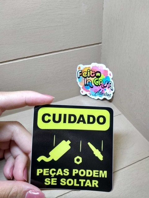 Adesivo Interno Peças podem se soltar