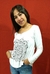 REMERA ESCOTE DIAMANTE ESTAMPADA - comprar online