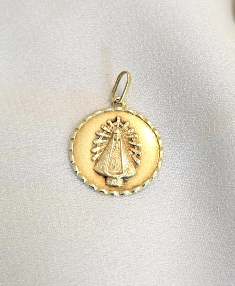 Medalla oro virgen de lujan