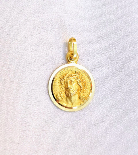 Medalla oro cristo