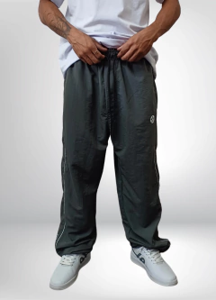 calça track college chumbo na internet