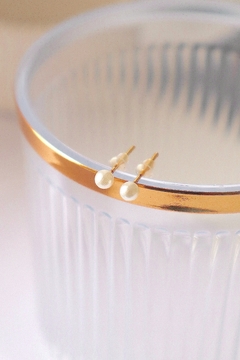 Brinco W12 - Banho de Um Milésimo De Ouro 18K