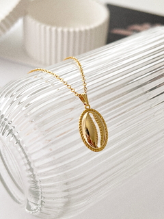 Colar T13 - Banho De Um Milésimo De Ouro 18K na internet