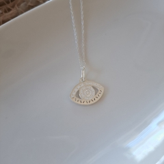 Collar Ojo Plata en internet
