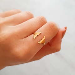 Anillo Cola de Ballena Acero Dorado