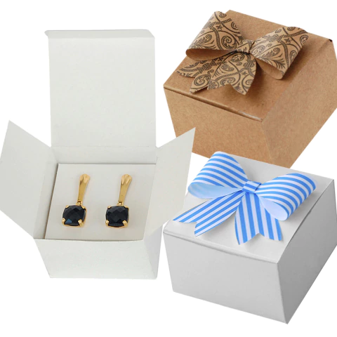 25 Caixas para Brincos Brancas/Kraft com Laço 6x6x4cm (CX026) - comprar online