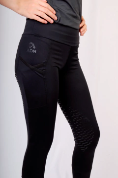 LEGGING NIÑA ADN "TENESSE FALLABELLA" en internet
