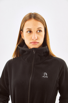 CAMPERA DOBLE POLAR SLIM FIT MUJER ADN - Tiendaegua