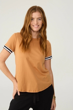 Remera Agata- Camel