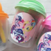 Baldecito Personalizado con 3 plastilinas y 2 cortantes