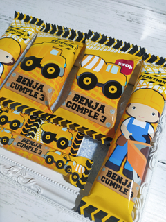 Golosinas Personalizadas para 10 chicos "CAMIONES Y MÁQUINAS DE CONSTRUCCIÓN" - comprar online