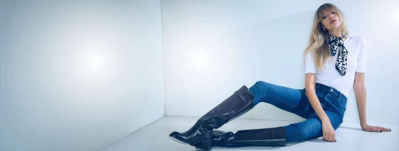 Banner de ZHOUE