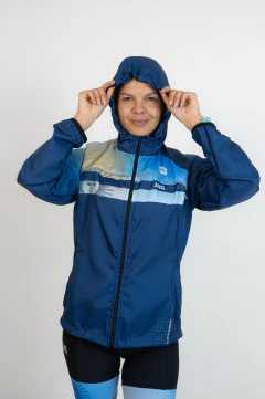 Imagen de Campera Ultraliviana Rompeviento Premium Unisex
