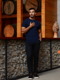 CAMISETA HENLEY SAPÊ - AZUL MARINHO na internet