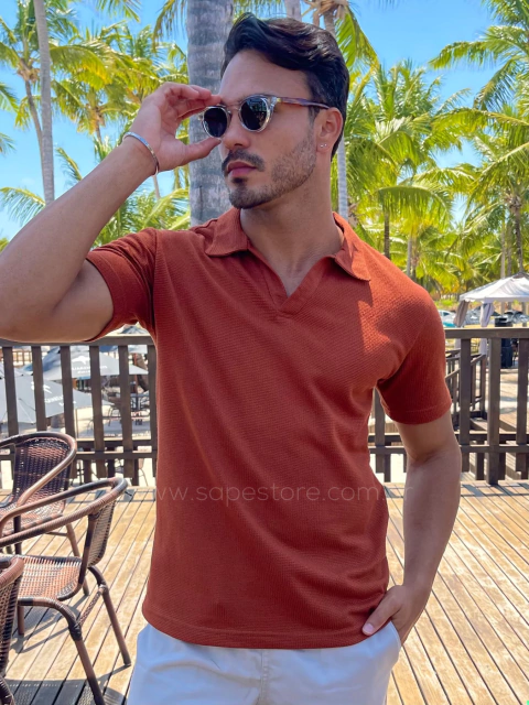 GOLA POLO V TEXTURIZADA - MARROM - comprar online