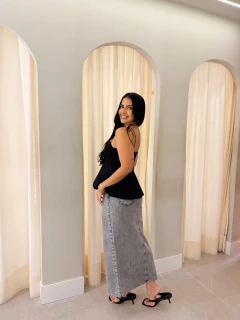 Saia Jeans Mídi Júlia na internet