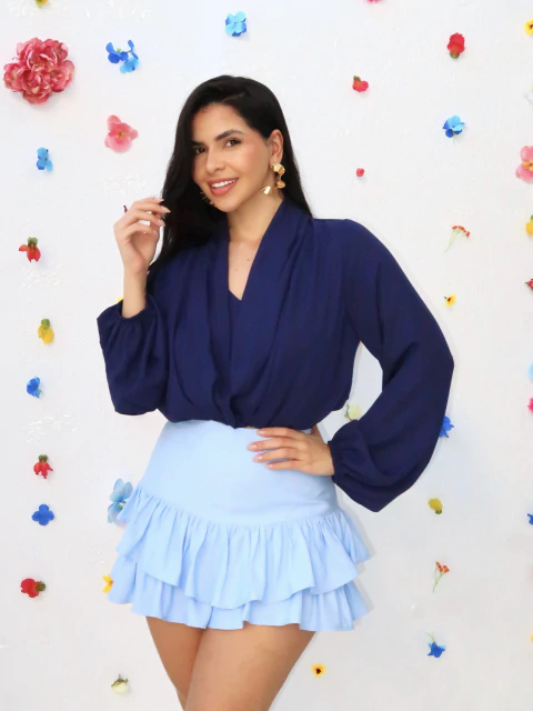 Shortsaia Babado Azul Nina - comprar online