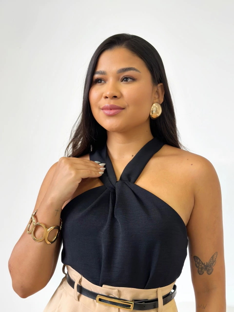 Blusa Detalhe Busto Preto Lorena