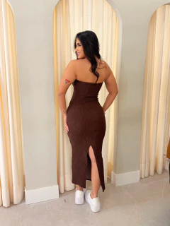 Vestido Canelado Sem Alça Karen na internet