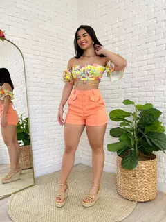 Short Com Botoes Coral Magali - comprar online