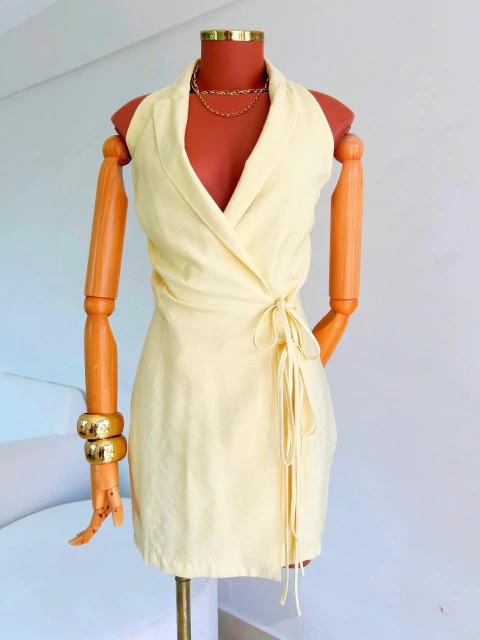 Macaquinho Amarração Amarelo Duda - comprar online