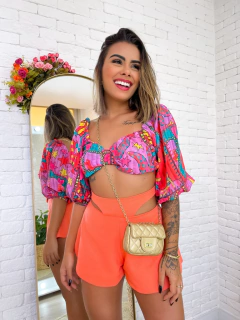 Short Recorte Lateral Julia Coral na internet