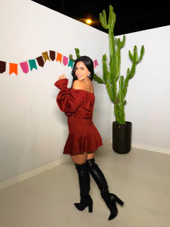 Macaquinho Mangas Longa Iza na internet