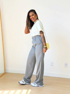 Calça Alfaiataria Cinza Elis na internet