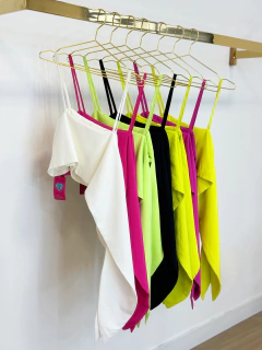 Cropped Assimétrico Verde Letícia - loja online