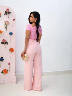 Calça Pantalona Rosa Olívia na internet