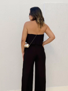 Blusa Preta Helena na internet