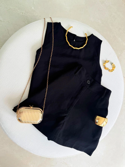 Conjunto Blusa Shortsaia Preto Olívia - comprar online