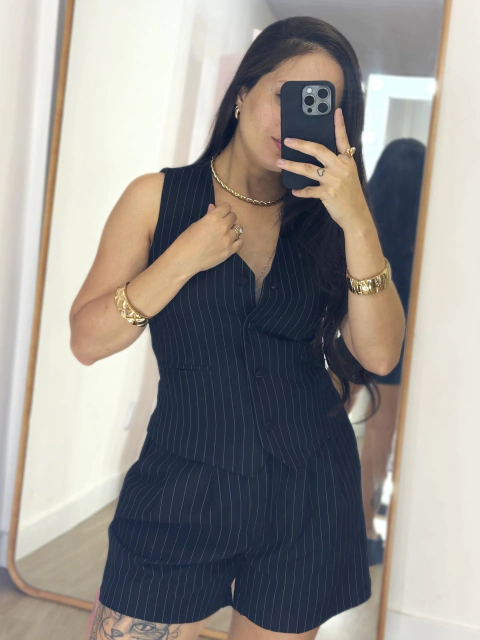 Conjunto Colete Short Preto Stela