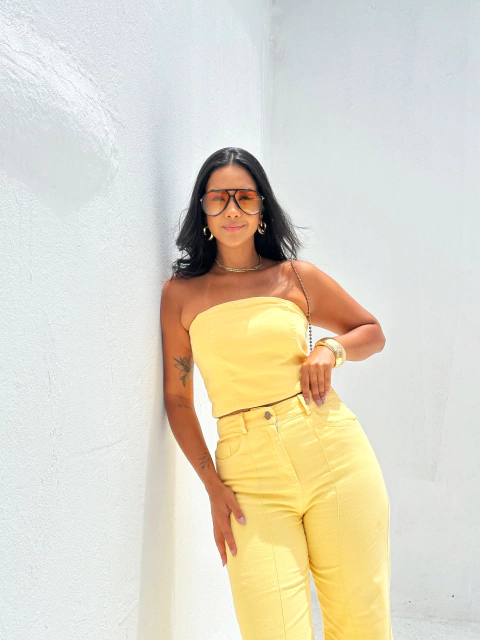 Cropped Sem Alça Lore - comprar online