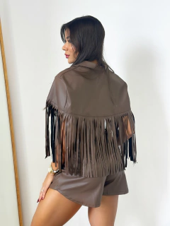 Conjunto Poncho Franjas Shortsaia Marrom Grazi - Donna Fashionista - AmoDF