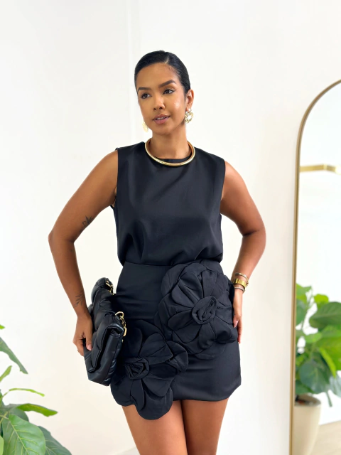 Conjunto Blusa Saia Preto Flor