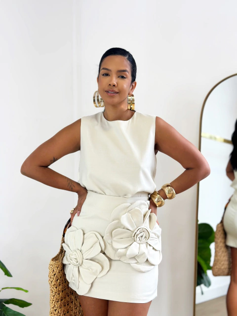 Conjunto Blusa Saia Nude Flor