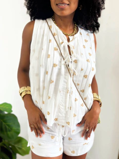 Conjunto Bata Short Off White Lia