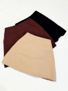 Shortsaia Marrom Larissa na internet