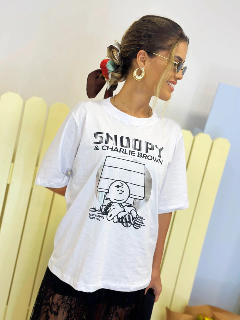 T-Shirt Snoopy Branco Mag